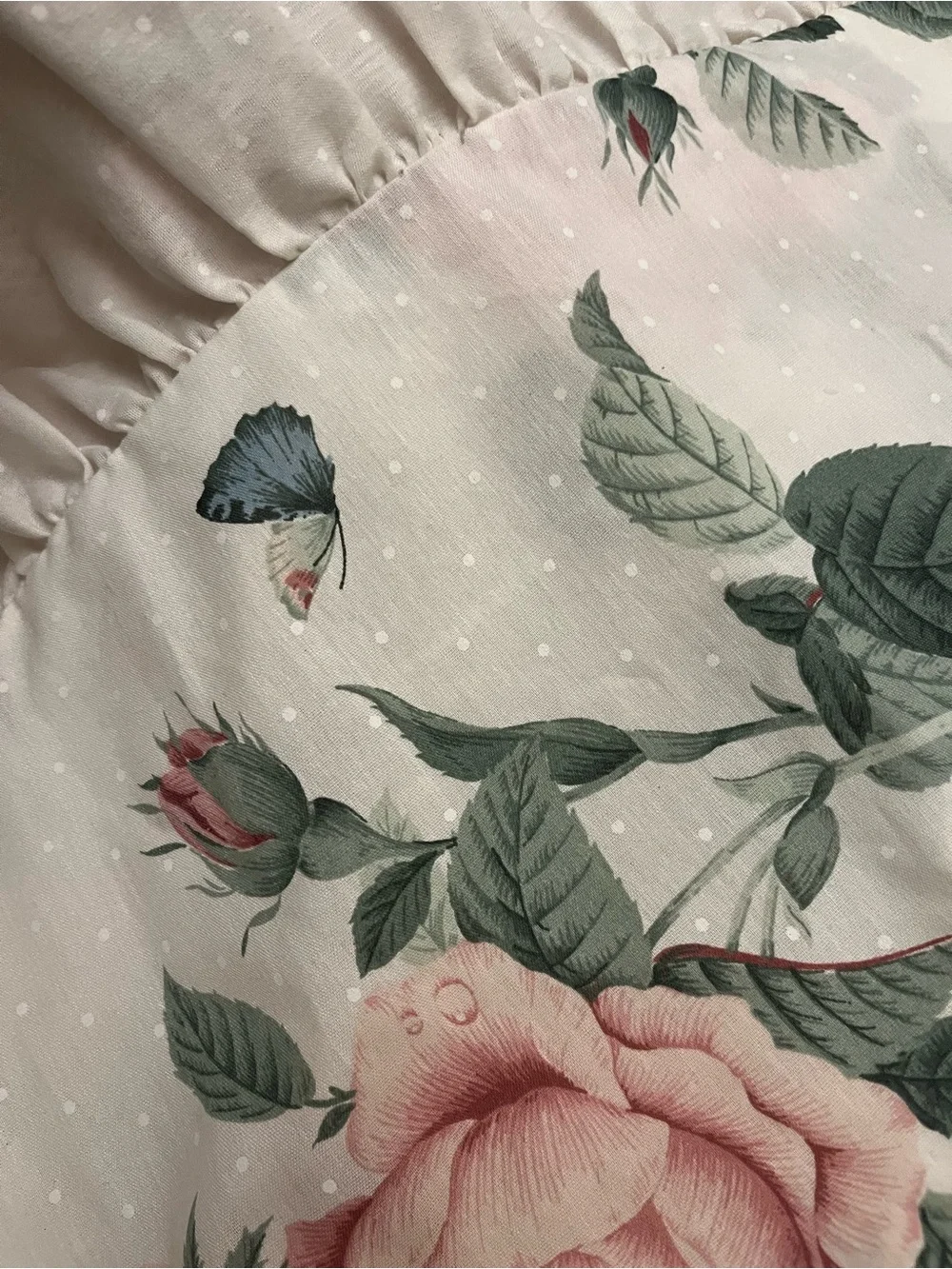 Cream Floral Rose Ruffle Pillowsham with Butterflies